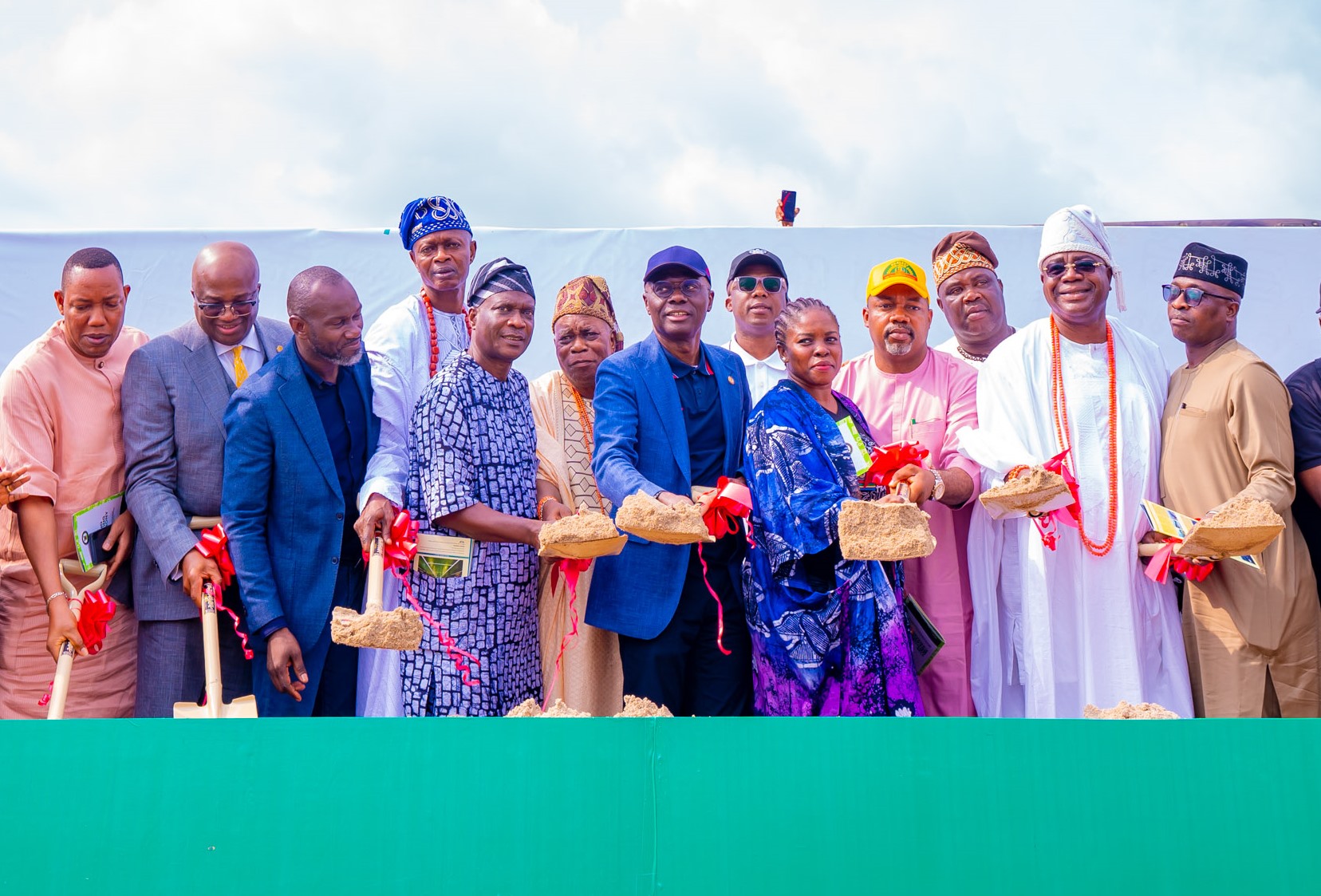 L-R: Representing Kosofe Constituency 1 in Lagos Assembly, Hon. Ganiyu Okanlawon Sanni; Managing Director/CEO, Providus Bank, Mr. Walter Akpani; Chairman, Origin Group, Prince Joseph Samuel; Member, Federal House Of Representatives, Epe Federal Constituency, Hon Wale Raji; Oloja of Epe Land, Oba Kamorudeen Animashaun; Governor Babajide Sanwo-Olu; Commissioner for Agriculture, Ms Abisola Olusanya; Chairman, Ikosi Ejinrin LCDA, Hon. Wale Anomo; Alara of Ilara, Epe, Oba Olufolarin Kayode Ogunsanwo and Chairman Lagos House of Assembly Committee on Agriculture, Hon Kehinde Joseph, during the flag-off of the Lagos State Food Security Systems and Central Logistics Hub at Ketu-Ereyun, Epe, on Wednesday, 24 August, 2022.